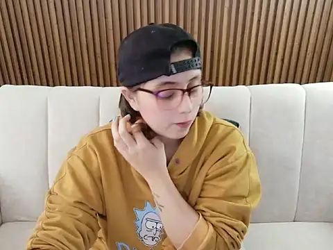 dirty feelena online show from February 25, 2026, 6:30 pm