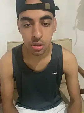 Eduardosexy00091 online show from October 24, 2025, 12:31 am