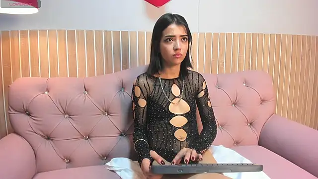 IvyWest  online show from September 24, 2025, 7:42 pm