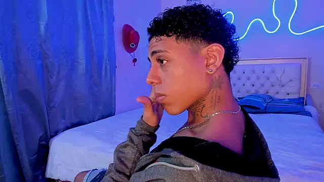 Glader31 online show from October 11, 2025, 9:05 pm