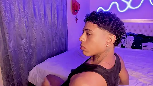 Glader31 online show from October 26, 2025, 9:37 pm