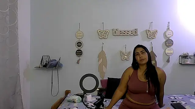 evannesanicol08 online show from October 24, 2025, 3:11 pm