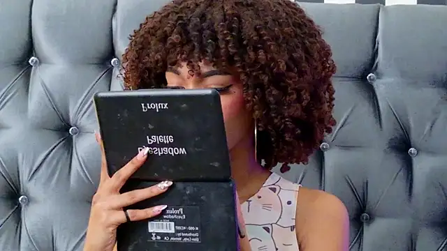 Stellaciel  online show from December 18, 2025, 10:35 pm