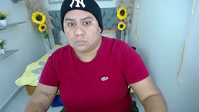 hotlesby valery online show from October 21, 2025, 12:04 pm