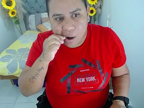 hotlesby valery online show from November 6, 2025, 11:58 am