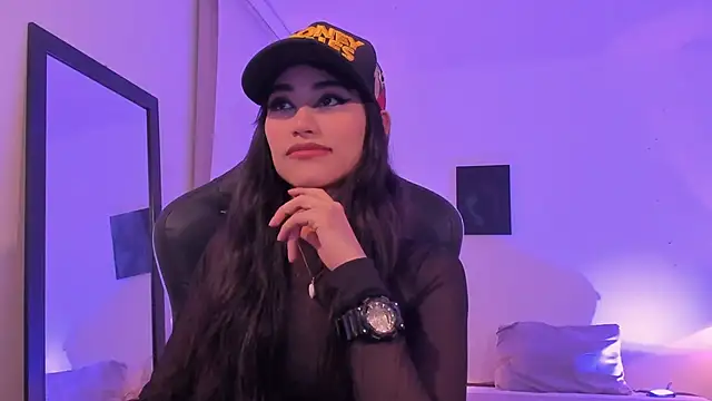 Rouse Monroe online show from November 18, 2025, 3:54 am