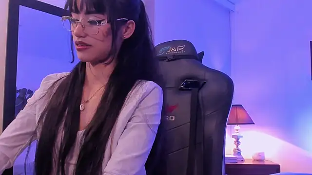 Rouse Monroe online show from November 6, 2025, 4:27 am