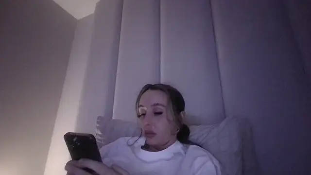 Scotishminx25 online show from September 25, 2025, 7:42 pm