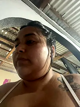 Snapshot of Ayee23-3 chatting on December 14, 2025, 9:09 pm Ayee23-3 online show from December 14, 2025, 9:09 pm