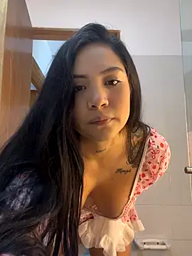 liahouses online show from October 11, 2025, 10:44 pm