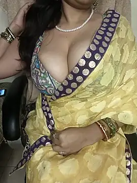 Hey Jully online show from November 11, 2025, 4:51 am