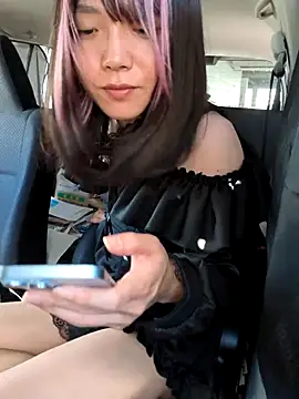 takusaki223 online show from September 30, 2025, 2:17 am