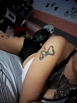 Lilbaby1313 online show from October 8, 2025, 9:37 pm