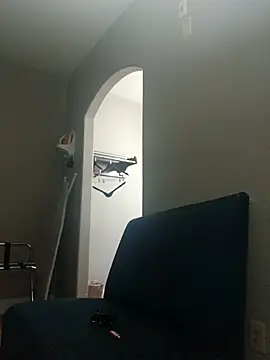 savvyswallows1 online show from November 3, 2025, 4:50 am