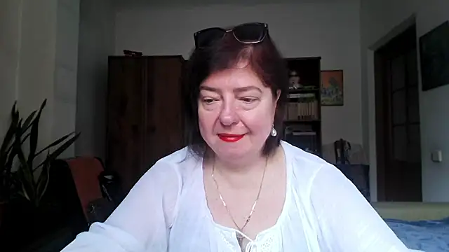 Violet Pulse online show from April 4, 2026, 9:27 am