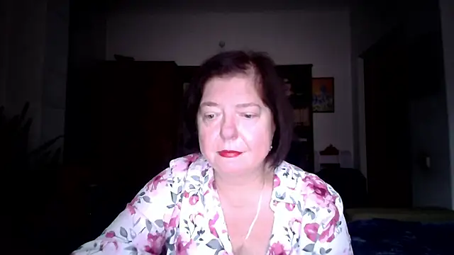 Snapshot of Violet_Pulse chatting on November 26, 2025, 12:27 pm Violet Pulse online show from November 26, 2025, 12:27 pm