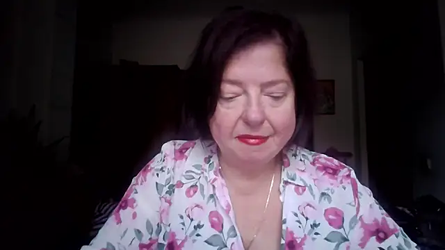 Snapshot of Violet_Pulse chatting on October 20, 2025, 11:11 am Violet Pulse online show from October 20, 2025, 11:11 am