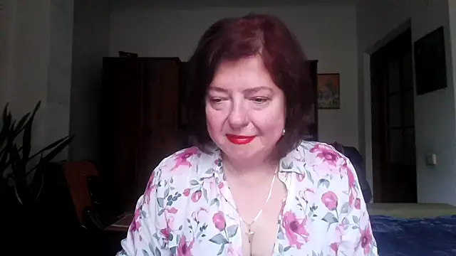 Violet Pulse online show from May 18, 2026, 1:38 pm