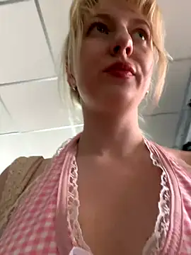 Snapshot of RonnieKiss chatting on November 23, 2025, 6:56 am RonnieKiss online show from November 23, 2025, 6:56 am