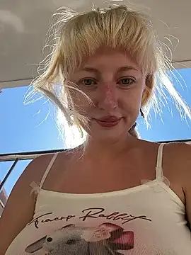 Snapshot of RonnieKiss chatting on January 9, 2026, 4:41 am RonnieKiss online show from January 9, 2026, 4:41 am