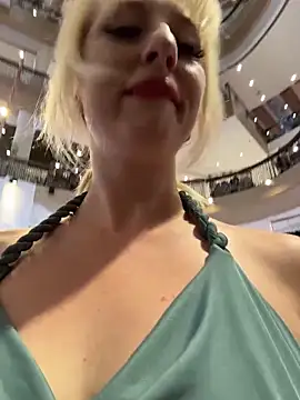 RonnieKiss online show from February 28, 2026, 9:09 am