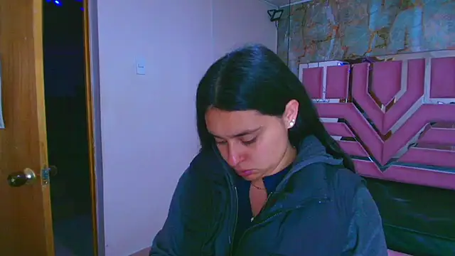 Snapshot of lorem_adams chatting on November 17, 2025, 11:25 am lorem adams online show from November 17, 2025, 11:25 am