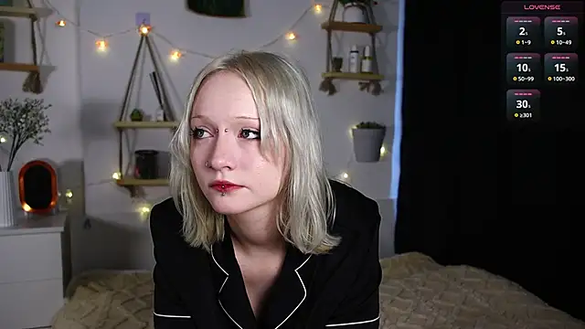 ArcticaRyder online show from October 9, 2025, 7:09 am