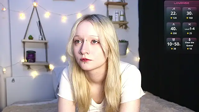 ArcticaRyder online show from October 1, 2025, 7:13 am