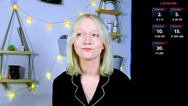 ArcticaRyder online show from October 16, 2025, 8:00 am