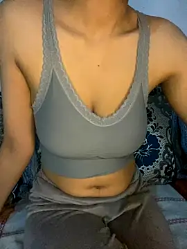 Snapshot of MayaarTop chatting on October 1, 2025, 5:06 pm MayaarTop online show from October 1, 2025, 5:06 pm