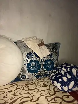 Snapshot of MayaarTop chatting on October 4, 2025, 10:22 pm MayaarTop online show from October 4, 2025, 10:22 pm