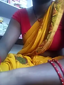Sexy-sangita123 online show from September 26, 2025, 10:55 am