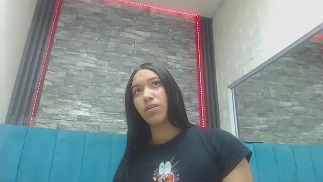 Lil Rose2006 online show from October 29, 2025, 1:32 pm