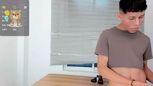 Little liam online show from November 24, 2025, 9:15 pm