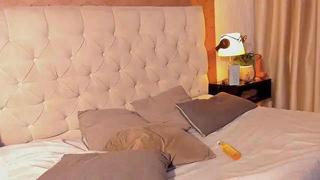 liam twiink online show from March 8, 2026, 2:04 am