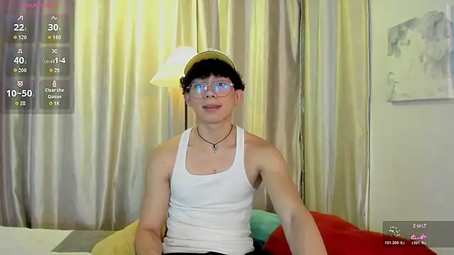 Snapshot of liam_twiink chatting on April 30, 2026, 7:32 pm liam twiink online show from April 30, 2026, 7:32 pm