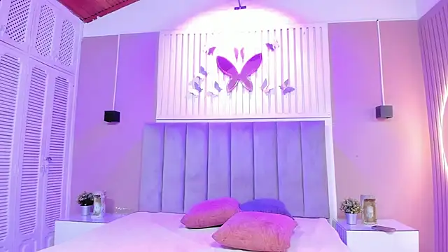 isa vel online show from October 31, 2025, 7:43 pm