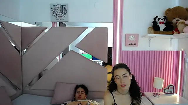 oblivionlove online show from July 7, 2026, 9:51 pm