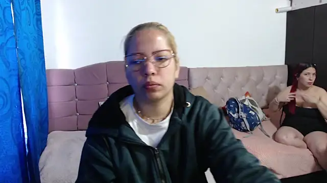 LITTLEKITTY19 online show from January 13, 2026, 12:31 pm