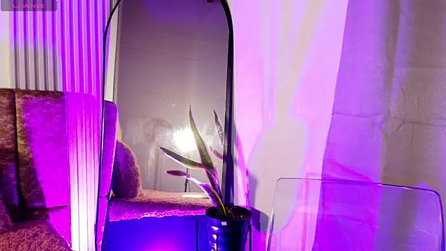 Missdionne curly online show from March 28, 2026, 10:27 am