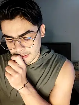 Mason grey online show from November 14, 2025, 2:32 pm