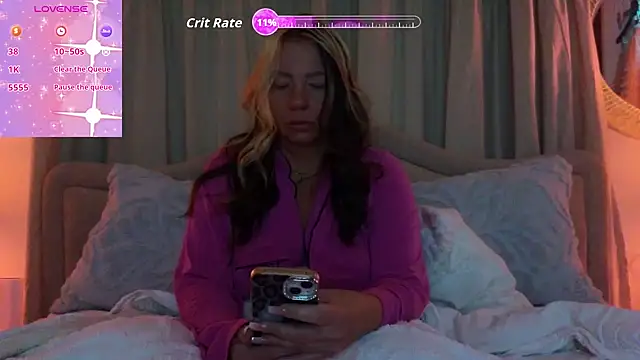 Snapshot of STIFFLERSMOMM chatting on March 15, 2026, 12:12 pm STIFFLERSMOMM online show from March 15, 2026, 12:12 pm