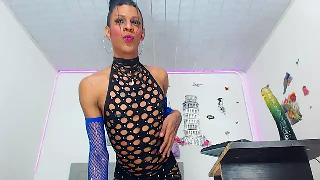 Snapshot of violettath chatting on December 21, 2025, 7:32 am violettath online show from December 21, 2025, 7:32 am