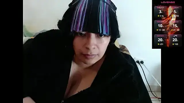 Acelinrose online show from October 17, 2025, 10:44 pm