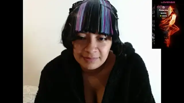 Acelinrose online show from November 4, 2025, 3:32 am