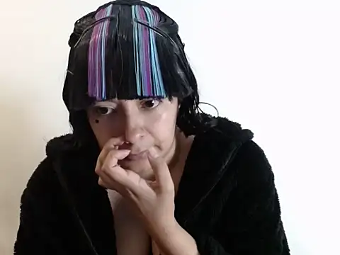 Acelinrose online show from September 30, 2025, 10:21 am