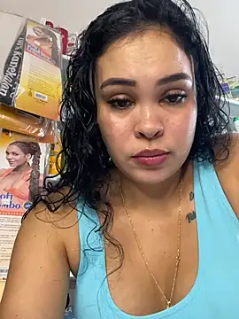 Snapshot of FOX_LATINA chatting on July 18, 2026, 10:07 pm FOX LATINA online show from July 18, 2026, 10:07 pm