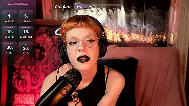 tacodeluxxxe online show from April 17, 2026, 12:24 am