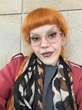 tacodeluxxxe online show from May 13, 2026, 1:29 pm