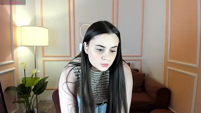 BellaSoSweet online show from September 27, 2025, 10:21 am